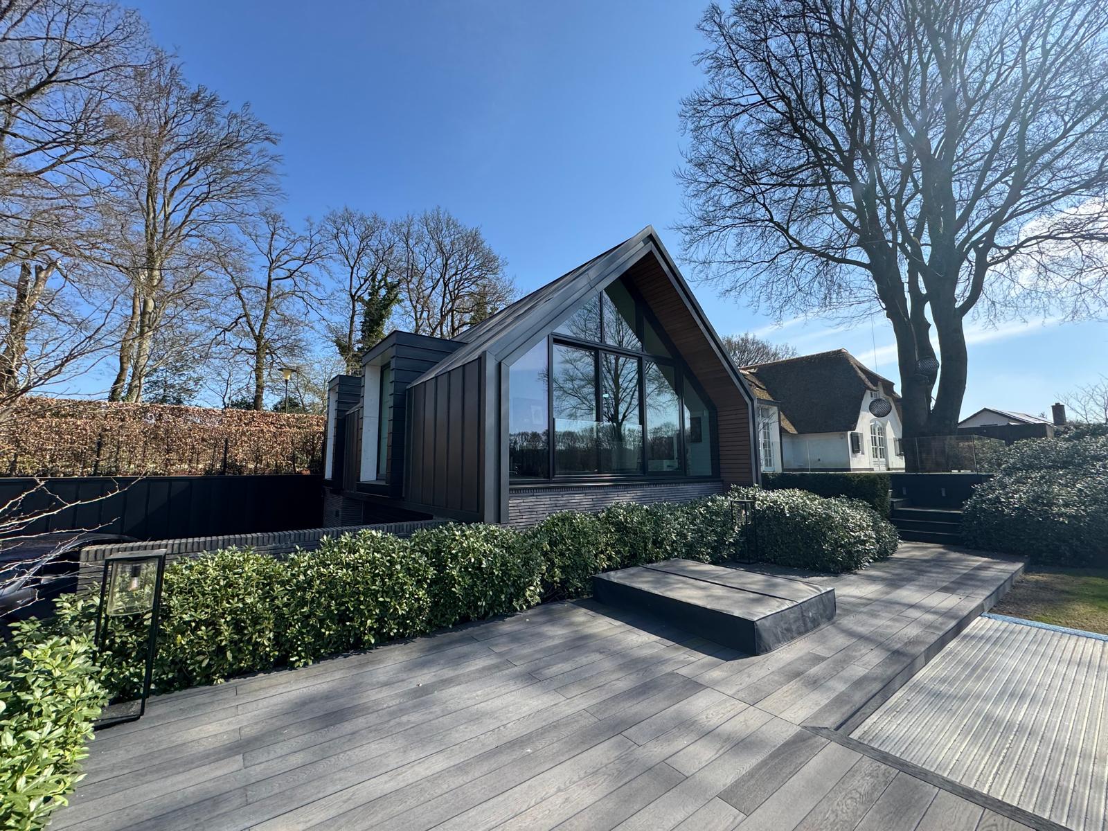 Project Hoog Soeren | Elshof Metaaldak is dé specialist in hoogwaardige metalen dak- en gevelbekleding