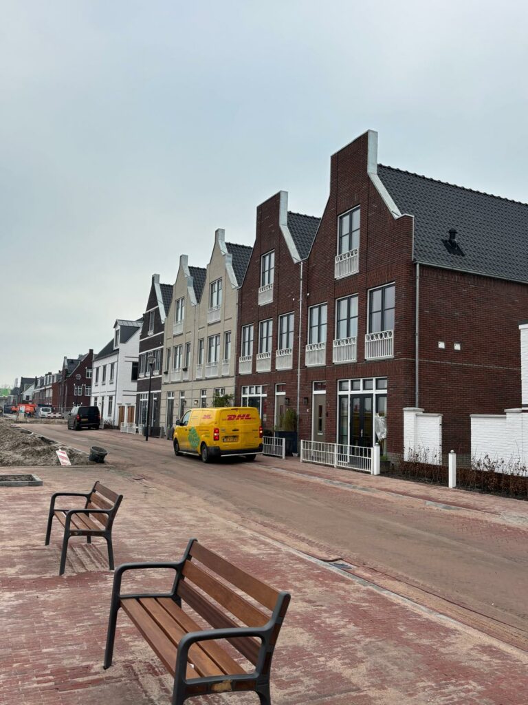 Project Weesp | Elshof Metaaldak is dé specialist in hoogwaardige metalen dak- en gevelbekleding