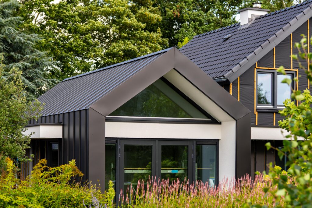 Project Heino | Elshof Metaaldak is dé specialist in hoogwaardige metalen dak- en gevelbekleding